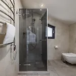 348 Chalet