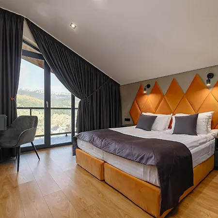 Chalet 348